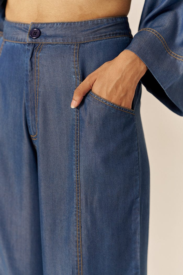 AMOUR FOU FLARED PANTS SPACELINES