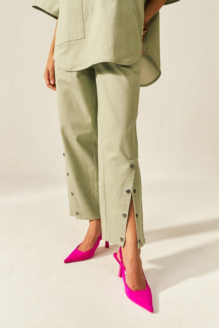 DOLLA CO-ORD SET IN FROSTY GREEN SPACELINES