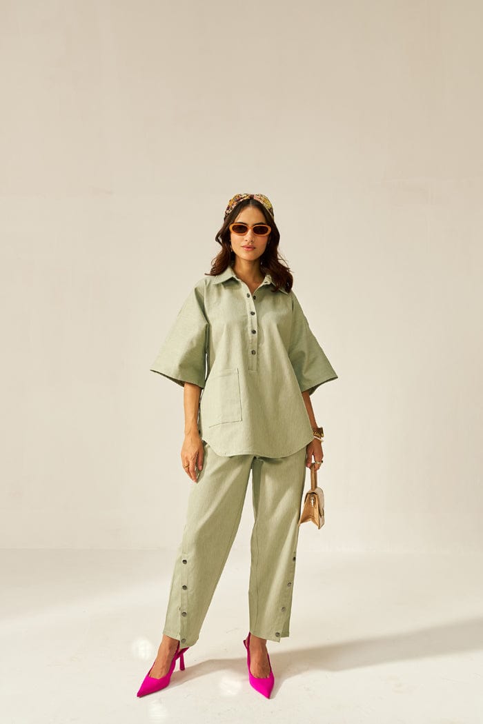 DOLLA CO-ORD SET IN FROSTY GREEN SPACELINES