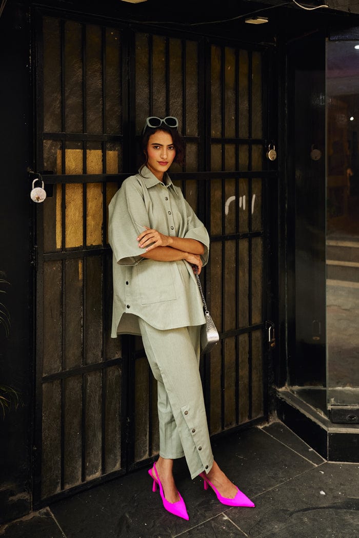 DOLLA CO-ORD SET IN FROSTY GREEN SPACELINES