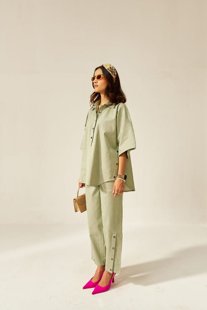 DOLLA CO-ORD SET IN FROSTY GREEN SPACELINES