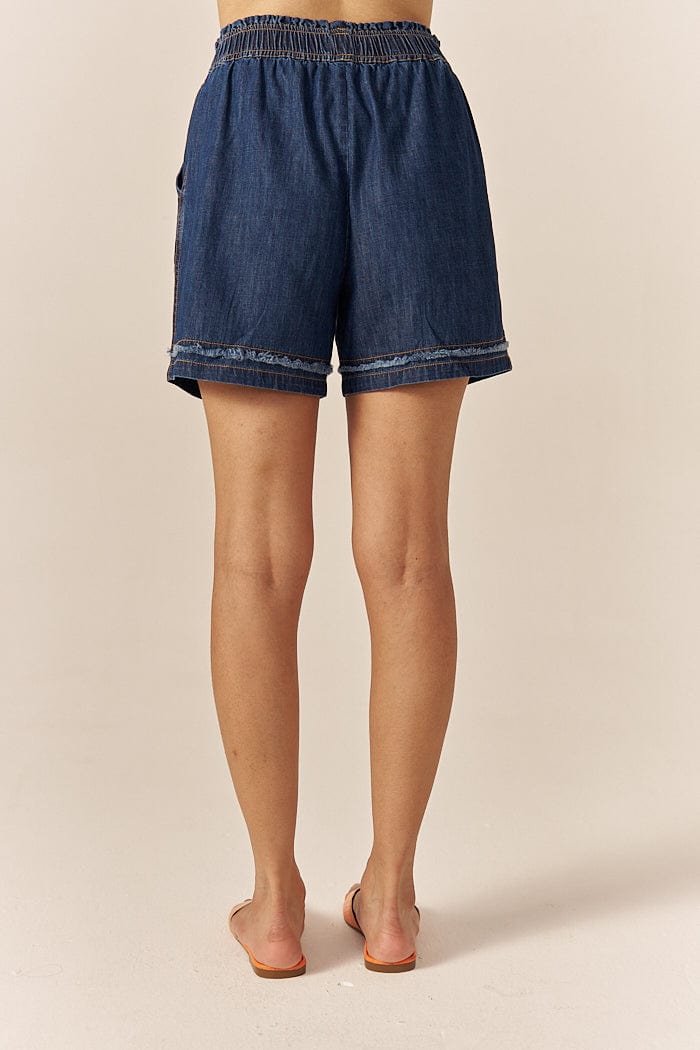 PETALS SHORTS SPACELINES